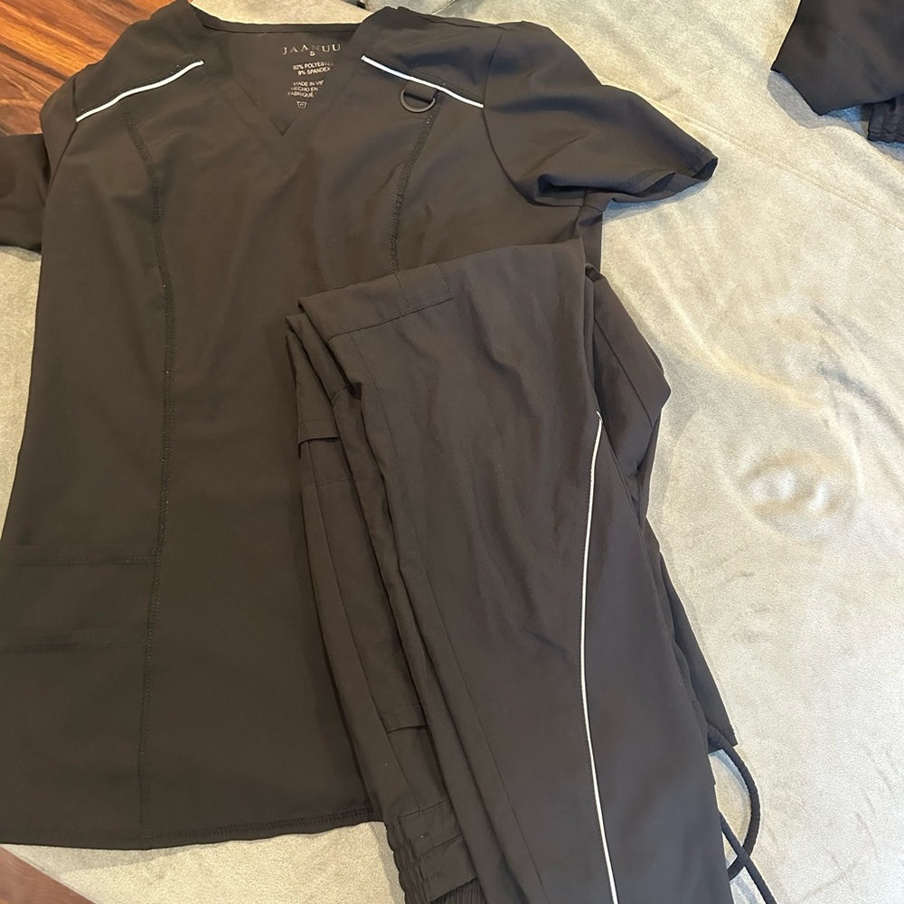 Small top small bottoms Xs bottoms